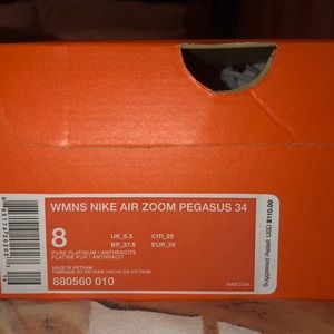 Woman’s Nike Air Zoom Pegasus 34